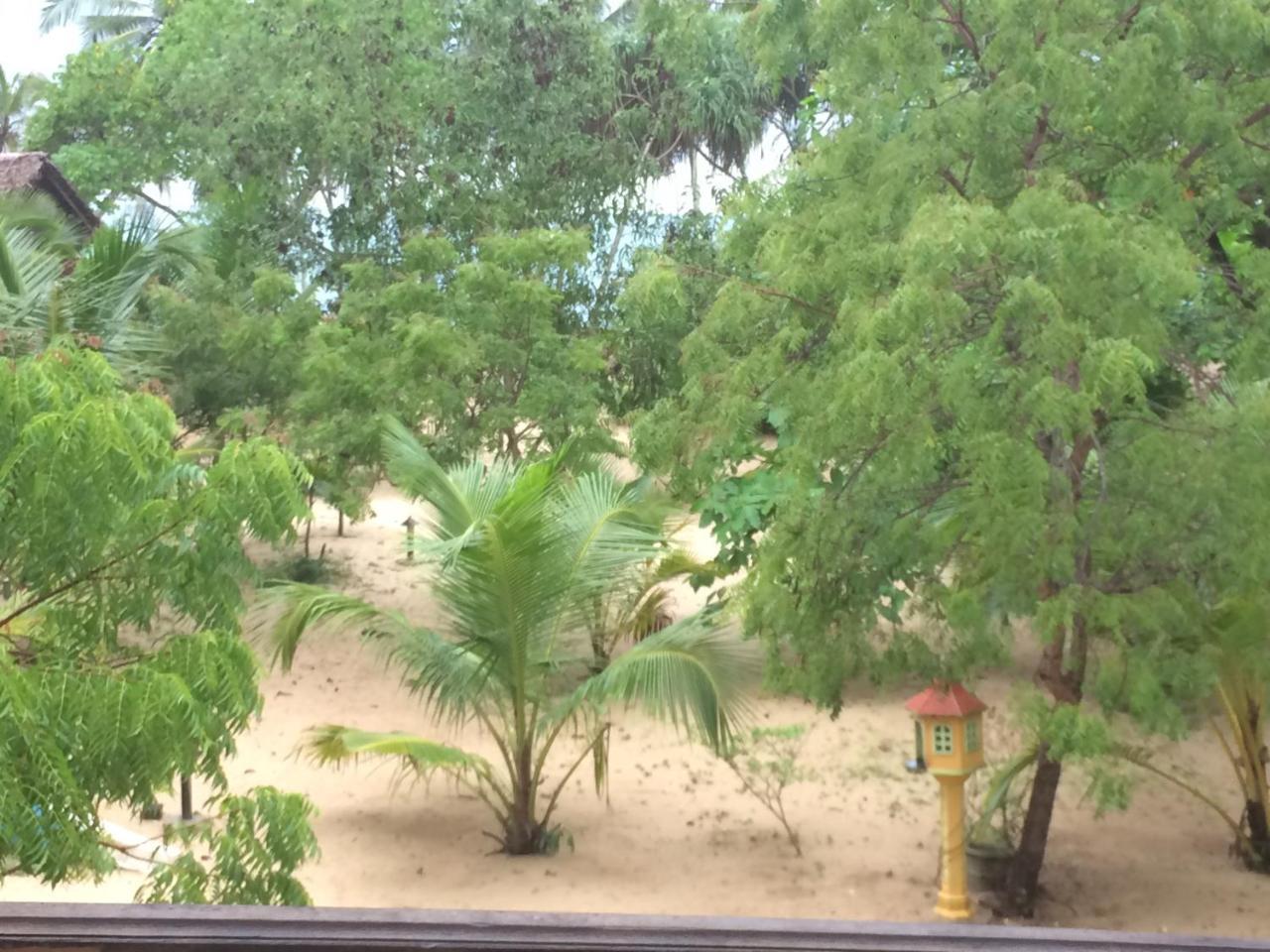 Aloha Beach Resort 탕갈레 외부 사진