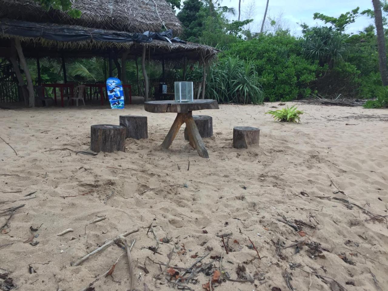 Aloha Beach Resort 탕갈레 외부 사진