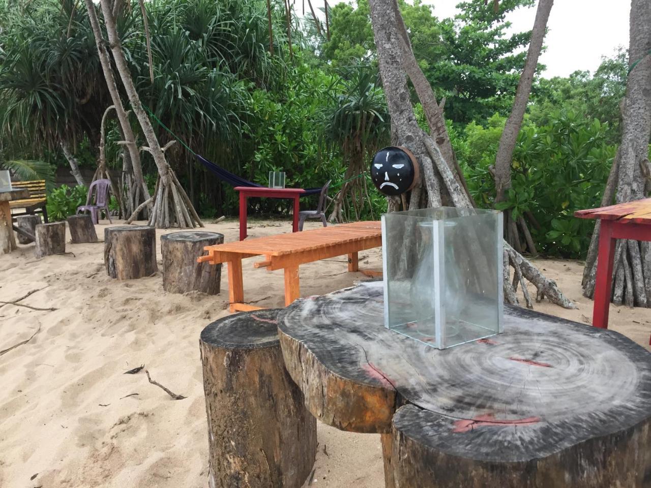 Aloha Beach Resort 탕갈레 외부 사진